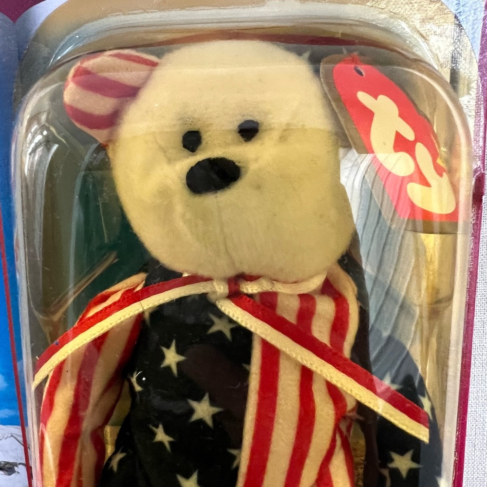 McDonald’s ty International Bear II - Spangle
